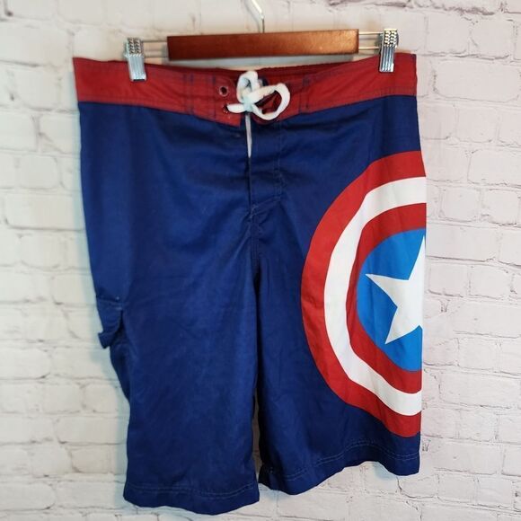 Men's Marvel "Captain America" swim trunks, size Large - Picture 1 of 3